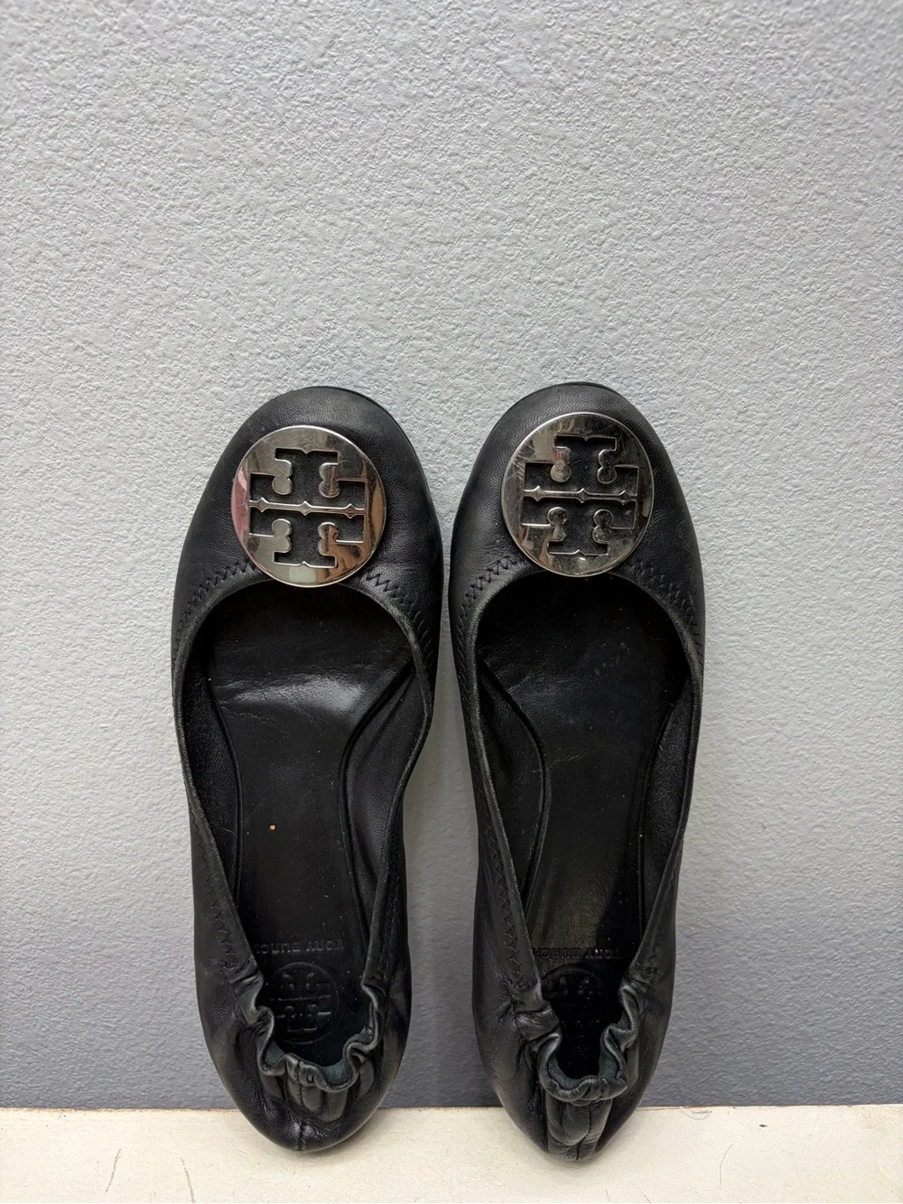 Tory Burch Black Leather Reva Flats Size 8